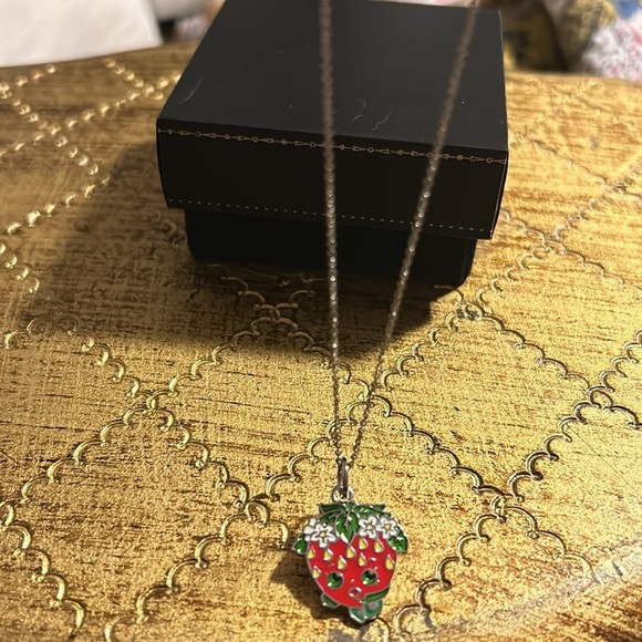 Shopkins Strawberry Kiss Necklace 18” Silver Tone Over Brass Necklace NEW GIFT - Picture 7 of 7